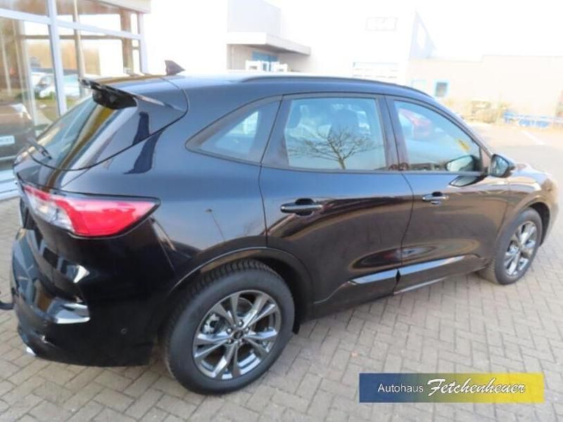 Gebraucht Ford Kuga ST-Line 150 PS (110 kW) 2023 Schwarz SUV