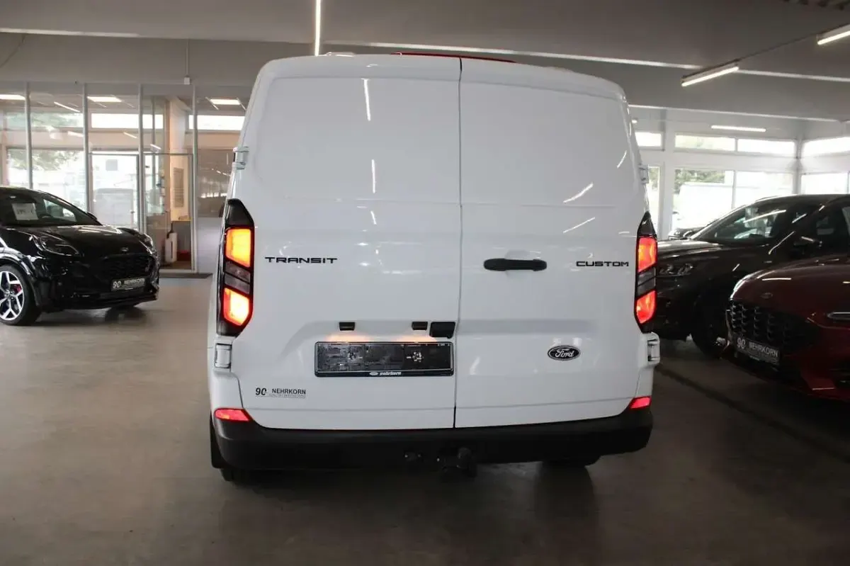 Gebraucht Ford Transit Custom Trend 136 PS (100 kW) 2025 Weiß Limousine