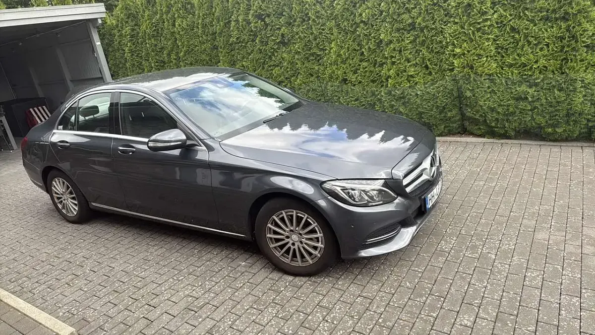 Gebraucht Mercedes C180 156 PS (114 kW) 2014 Grau Limousine