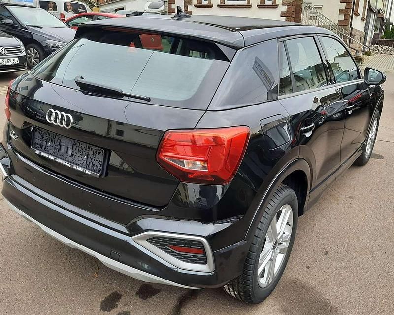 Gebraucht Audi Q2 Advanced 150 PS (110 kW) 2024 Mythosschwarz metallic SUV