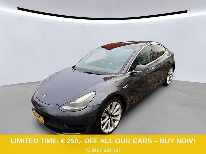 Grau Gebraucht 2020 Tesla Model 3 Standard Range Limousine | 16.900 € (Guter Preis) - Bild 1/4