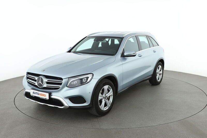 Grau Gebraucht 2017 Mercedes GLC250 Exclusive SUV | 25.750 € (Superpreis) - Bild 1/4
