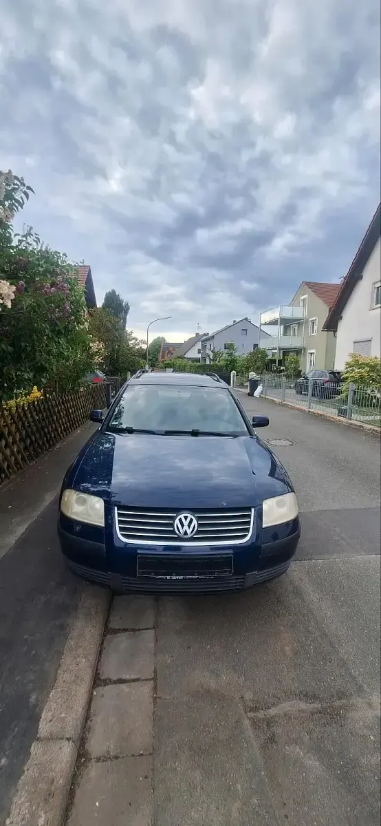 Gebraucht VW Passat 102 PS (75 kW) 2003 Blau Kombi