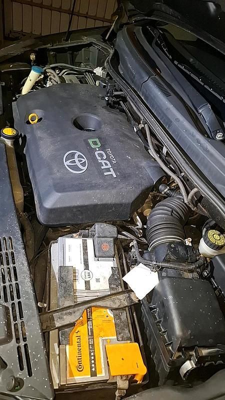 Schwarz Gebraucht 2007 Toyota Corolla Verso Van / Kleinbus | 2.600 € (Fairer Preis) - Bild 1/4