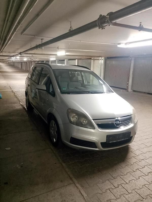 Silber Gebraucht 2006 Opel Zafira Kombi | 2.100 € (Fairer Preis) - Bild 1/4