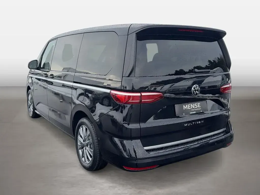Neu VW Multivan Style 150 PS (110 kW) 2026 Deep black perleffekt Van / Kleinbus