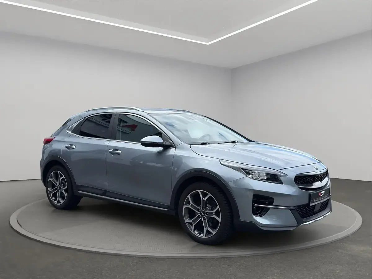 Gebraucht Kia XCeed Vision 160 PS (117 kW) 2021 Silber SUV