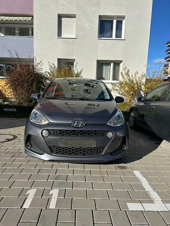 Grau Gebraucht 2017 Hyundai i10 YES! Kleinwagen | 6.890 € (Fairer Preis) - Bild 1/4