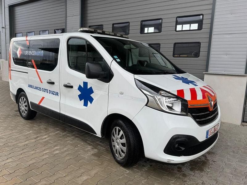 Gebraucht Renault Trafic 145 PS (106 kW) 2021 Weiß Van / Kleinbus