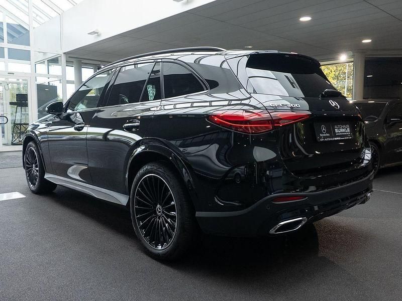 Gebraucht Mercedes GLC300 AMG 258 PS (189 kW) 2023 Schwarz SUV