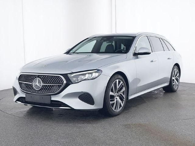 Gebraucht 2024 Mercedes E300 Avantgarde | 45.480 € (Fairer Preis) - Bild 1/4