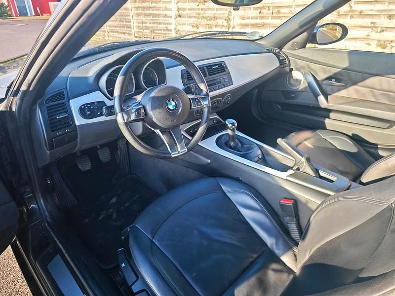 Gebraucht BMW Z4 150 PS (110 kW) 2006 Schwarz Cabrio