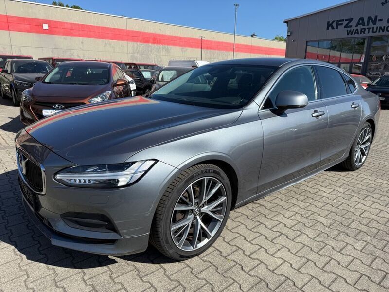 Gebraucht Volvo S90 Momentum 190 PS (139 kW) 2019 Grau Limousine