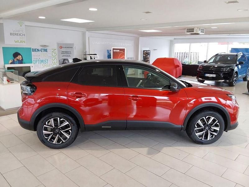Neu Citroën C4 145 PS (106 kW) 2026 Rot SUV
