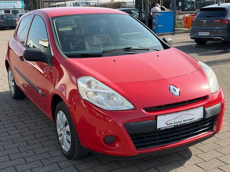 Gebraucht Renault Clio III 75 PS (55 kW) 2012 Rot Kleinwagen