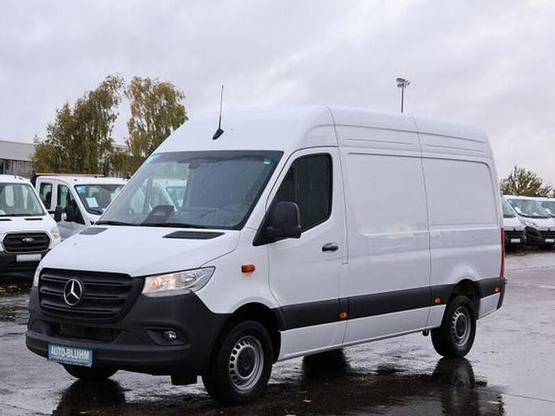Arktikweiss Gebraucht 2024 Mercedes Sprinter Van | 40.341 € (Guter Preis) - Bild 1/4