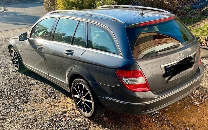 Grau Gebraucht 2010 Mercedes C300 Avantgarde Kombi | 4.850 € (Guter Preis) - Bild 1/4