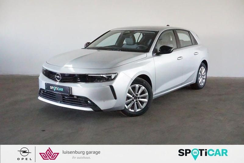 Aluminium silb/kristall silb Gebraucht 2022 Opel Astra Enjoy Limousine | 19.985 € (Teuer) - Bild 1/4