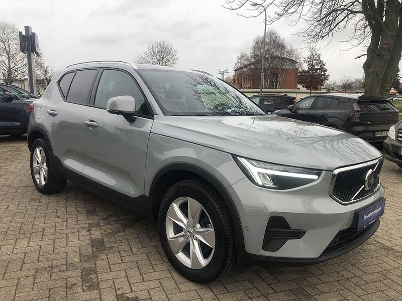 Gebraucht Volvo XC40 Plus 163 PS (119 kW) 2025 Grau SUV