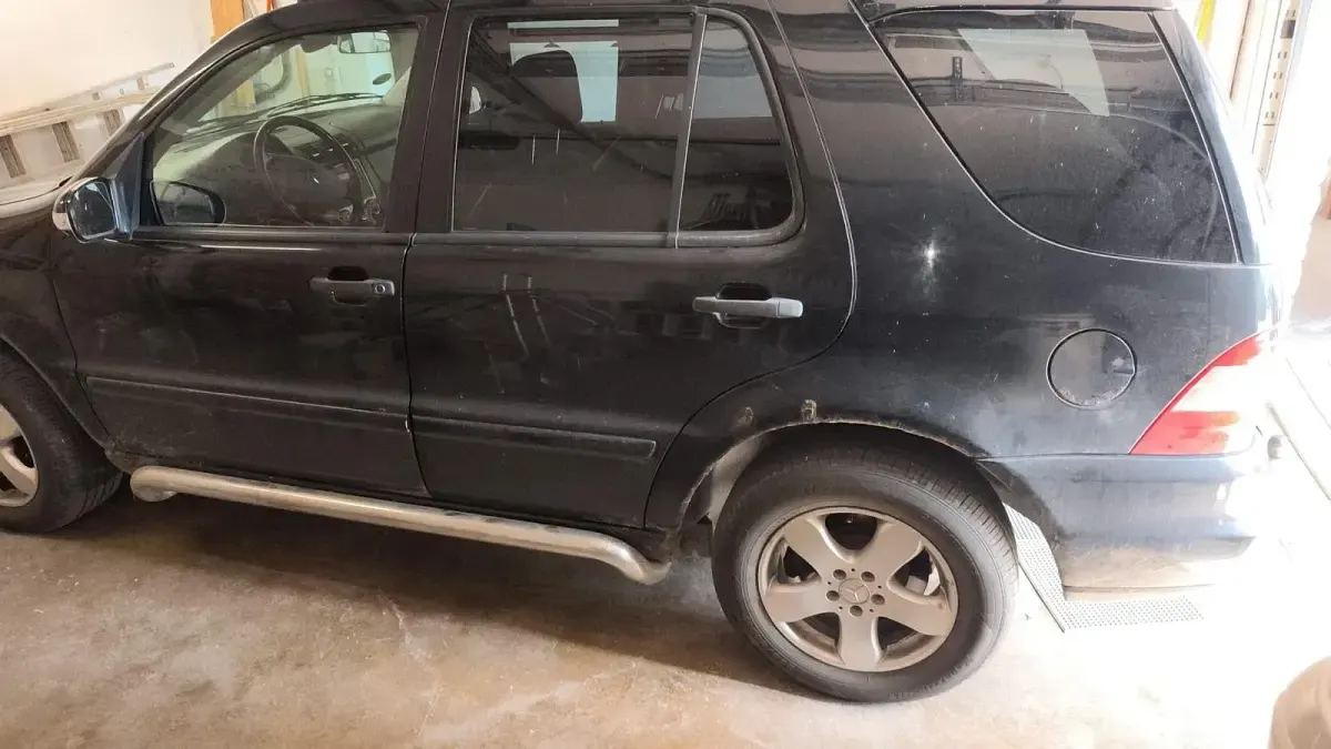 Gebraucht Mercedes ML270 163 PS (119 kW) 2004 Schwarz SUV