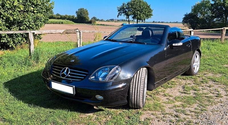 Gebraucht Mercedes SLK230 197 PS (144 kW) 2001 Schwarz Cabrio