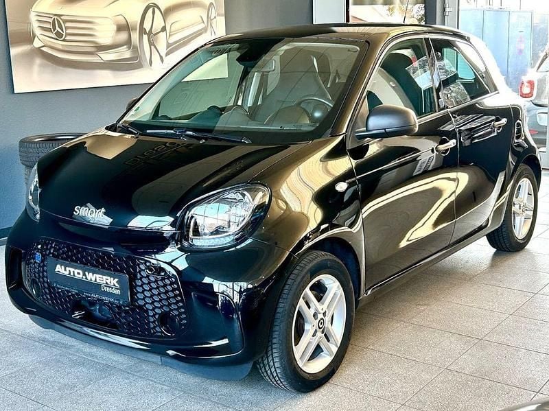 Gebraucht Smart ForFour Electric Drive 60 kW (82 PS) 2021 Schwarz Limousine