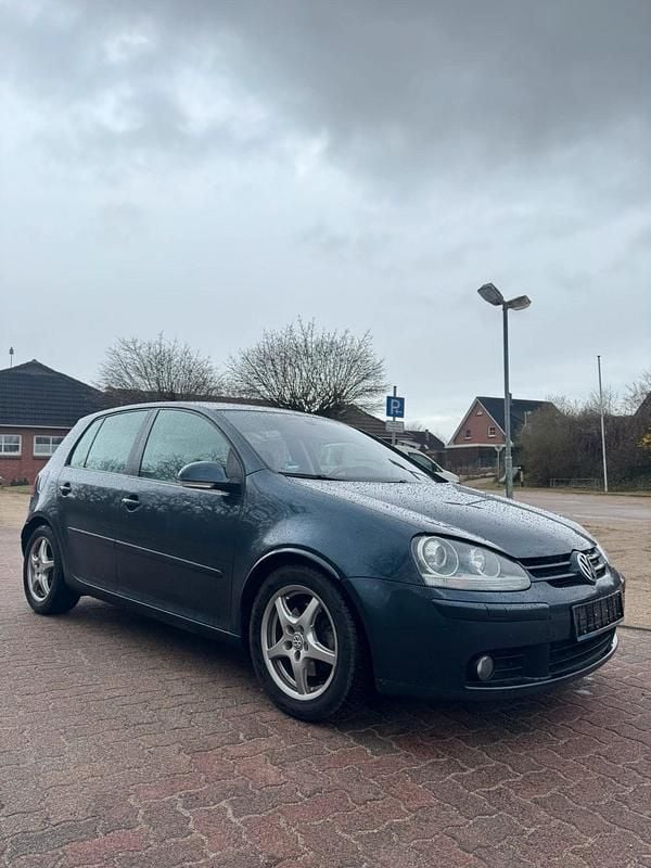 Gebraucht VW Golf V 140 PS (102 kW) 2006 Blau Kleinwagen