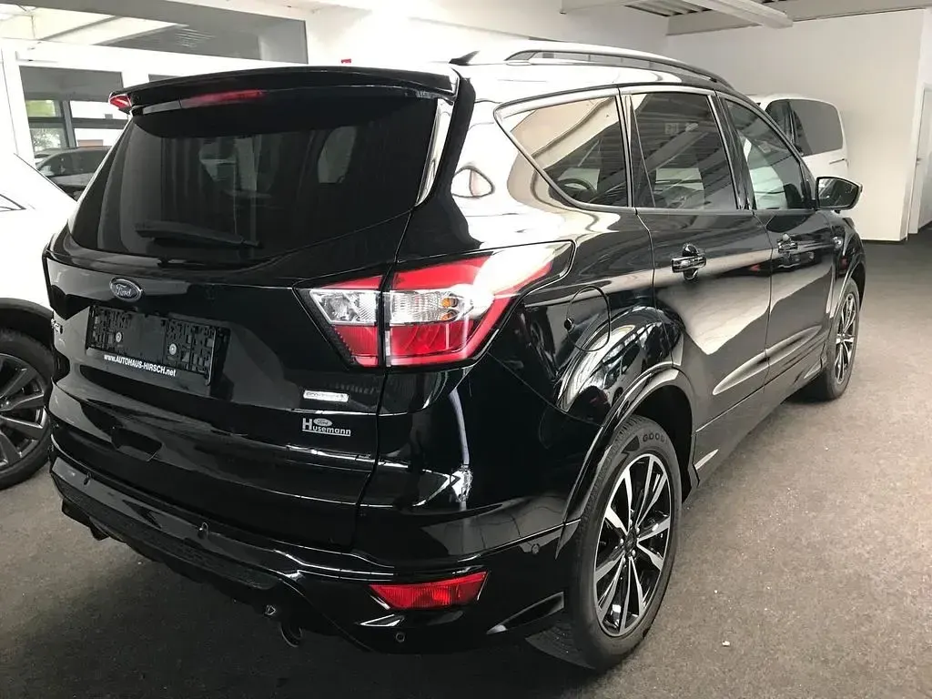 Gebraucht Ford Kuga ST-Line 150 PS (110 kW) 2018 Schwarz SUV