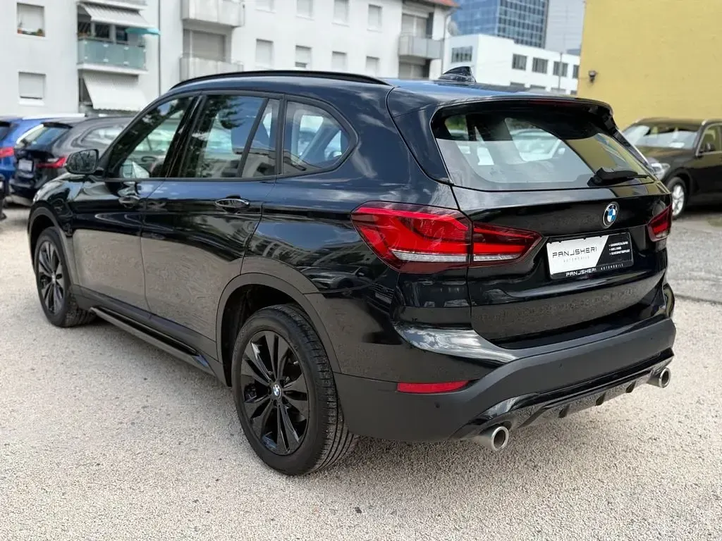 Gebraucht BMW X1 Sport Line 150 PS (110 kW) 2021 Schwarz SUV