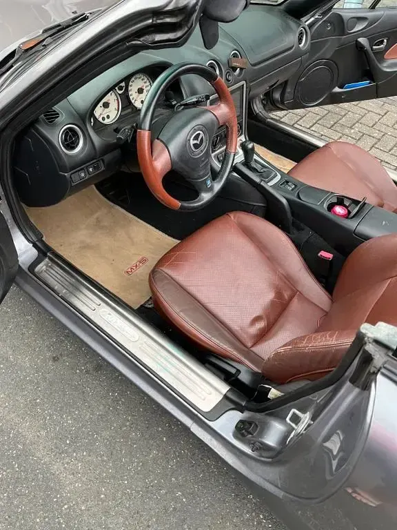 Gebraucht Mazda MX5 110 PS (80 kW) 2003 Grau Cabrio