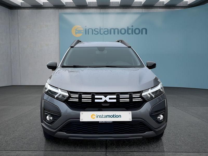 Gebraucht Dacia Jogger 141 PS (103 kW) 2023 Grau Van / Kleinbus