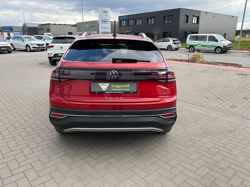 Używany VW Taigo Style 110 KM (80 kW) 2021 Czerwony SUV
