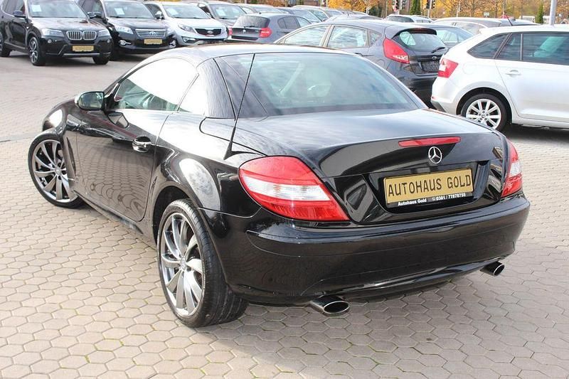 Gebraucht Mercedes SLK200 163 PS (119 kW) 2006 Schwarz Cabrio