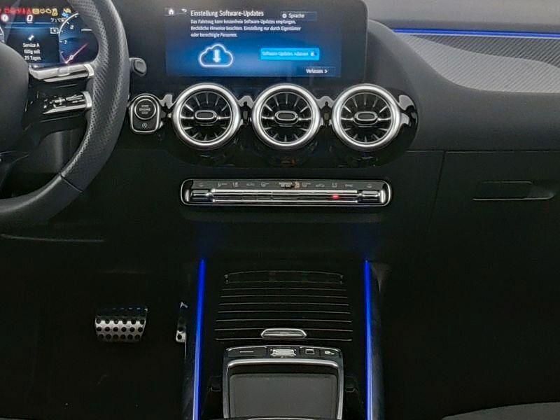 Gebraucht Mercedes GLA220 AMG line 190 PS (139 kW) 2024 Weiß SUV