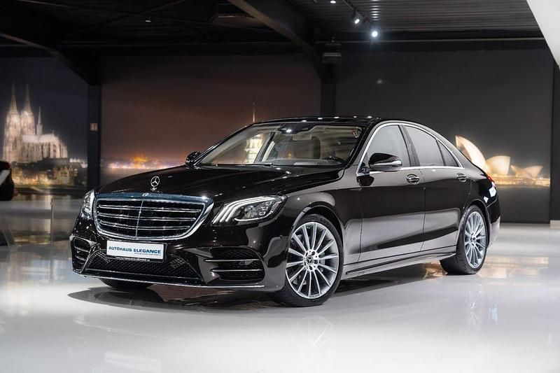 Schwarz Gebraucht 2020 Mercedes S560 AMG line Limousine | 64.980 € - Bild 1/4