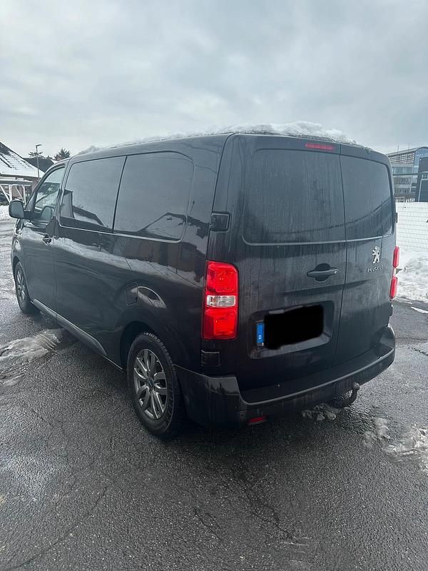 Gebraucht Peugeot Expert 95 PS (69 kW) 2017 Schwarz Van