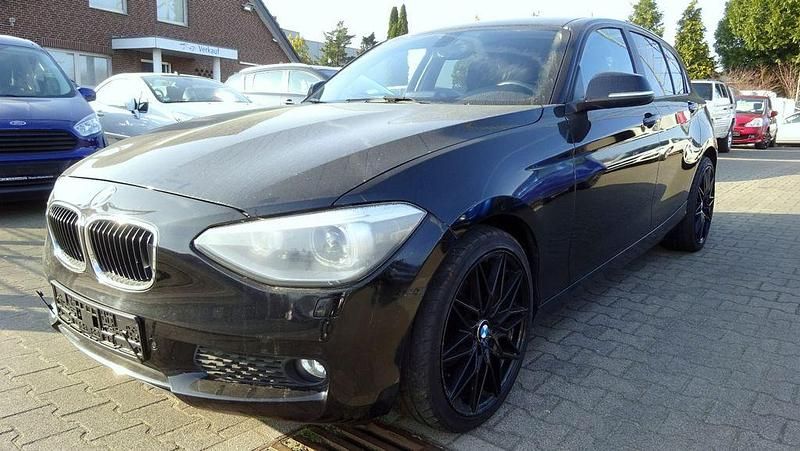 Gebraucht BMW 116 Advantage 116 PS (85 kW) 2012 Schwarz Kleinwagen
