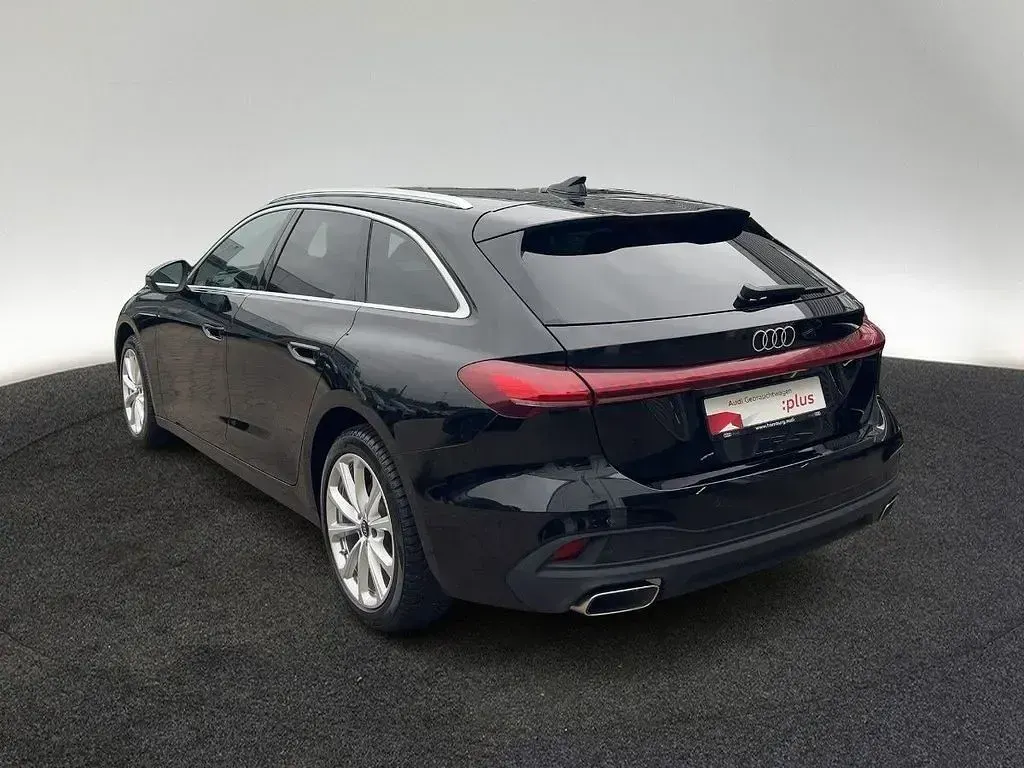 Gebraucht Audi A5 Comfort 204 PS (150 kW) 2025 Mythosschwarz metallic Kombi