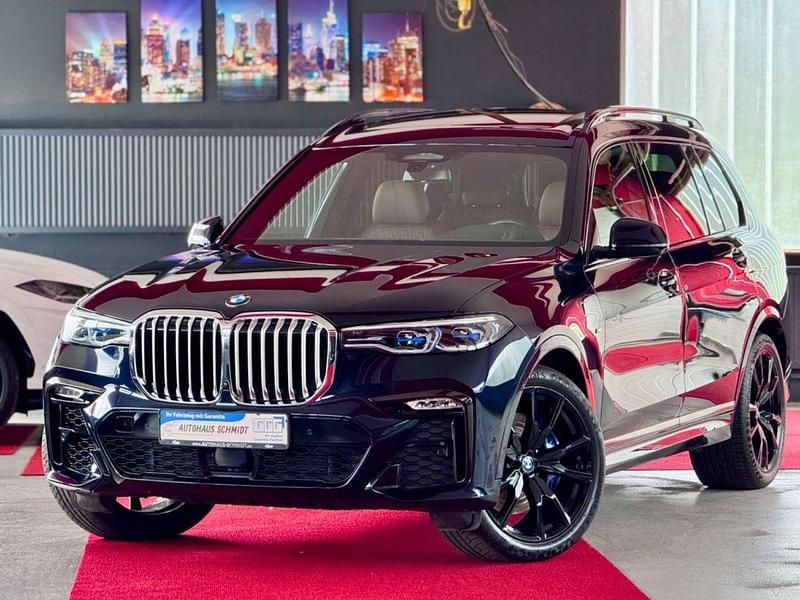 Carbonschwarz metallic Gebraucht 2021 BMW X7 M Sport SUV | 69.500 € (Fairer Preis) - Bild 1/4