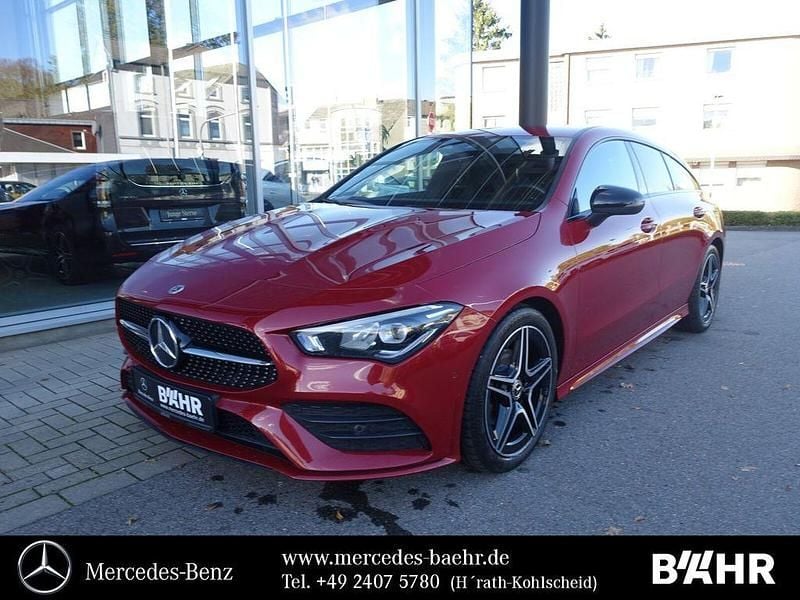 Rot Gebraucht 2022 Mercedes CLA180 Shooting Brake AMG Kombi | 23.950 € (Fairer Preis) - Bild 1/4