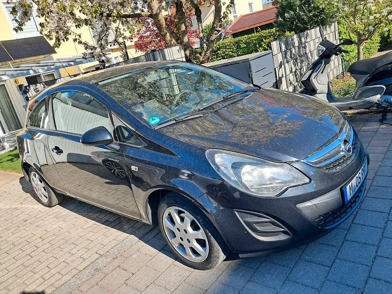Second-hand Opel Corsa 69 CP (50 kW) 2014 Negru Hatchback