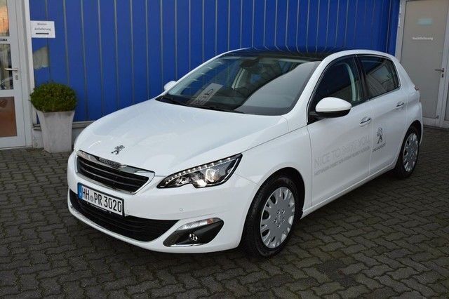 Weiß Gebraucht 2015 Peugeot 308 Allure Limousine | 27.250 € - Bild 1/4