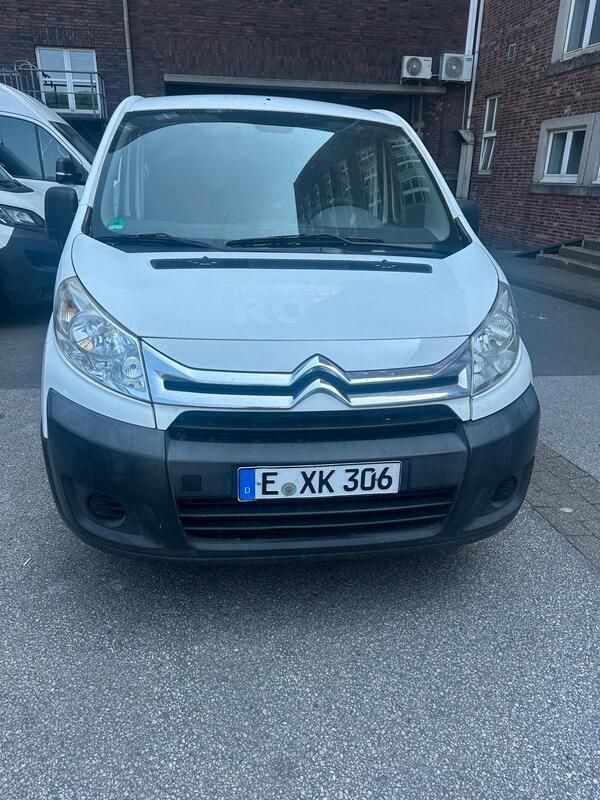 Weiß Gebraucht 2012 Citroën Jumpy Van / Kleinbus | 3.200 € - Bild 1/4