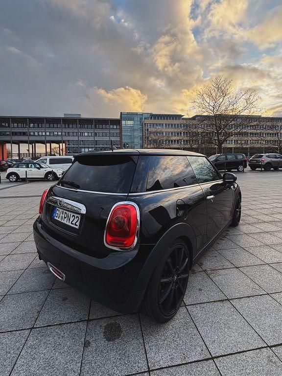 Second-hand Mini ONE 102 CP (75 kW) 2014 Negru Hatchback