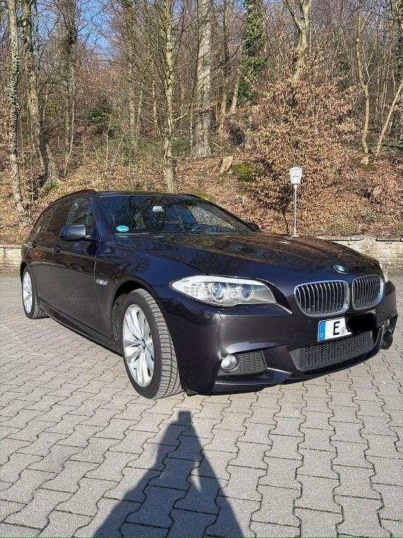 Gebraucht BMW 530 M Sport 258 PS (189 kW) 2012 Schwarz Kombi