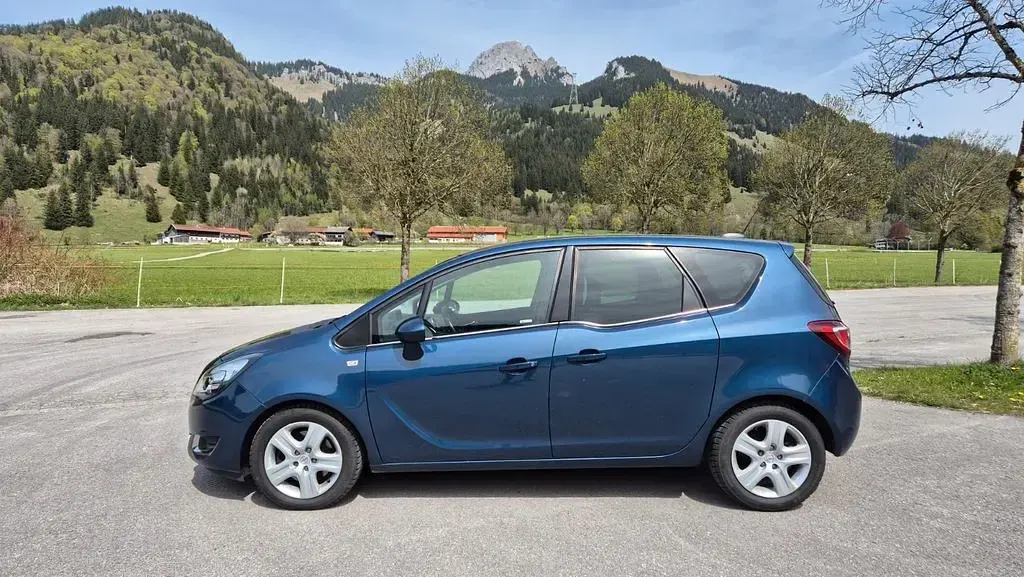 Gebraucht Opel Meriva Innovation 136 PS (100 kW) 2017 Nacht blau met Van / Kleinbus
