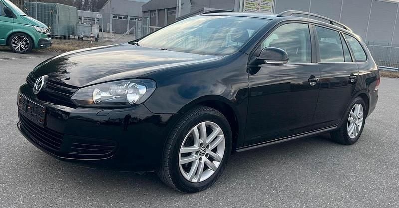 Gebraucht VW Golf VI 105 PS (77 kW) 2011 Schwarz Kleinwagen