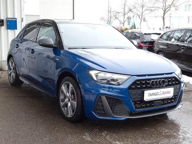 Blau Gebraucht 2022 Audi A1 Sportback S-Line Kleinwagen | 22.950 € (Guter Preis) - Bild 1/4