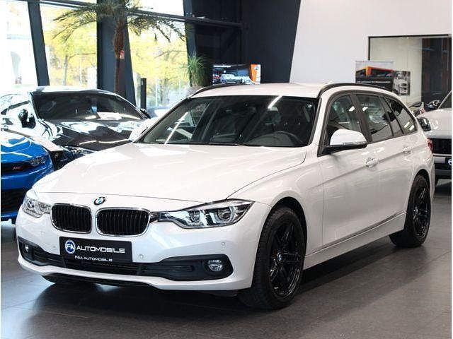Weiß Gebraucht 2016 BMW 320 Advantage Kombi | 17.980 € (Fairer Preis) - Bild 1/4