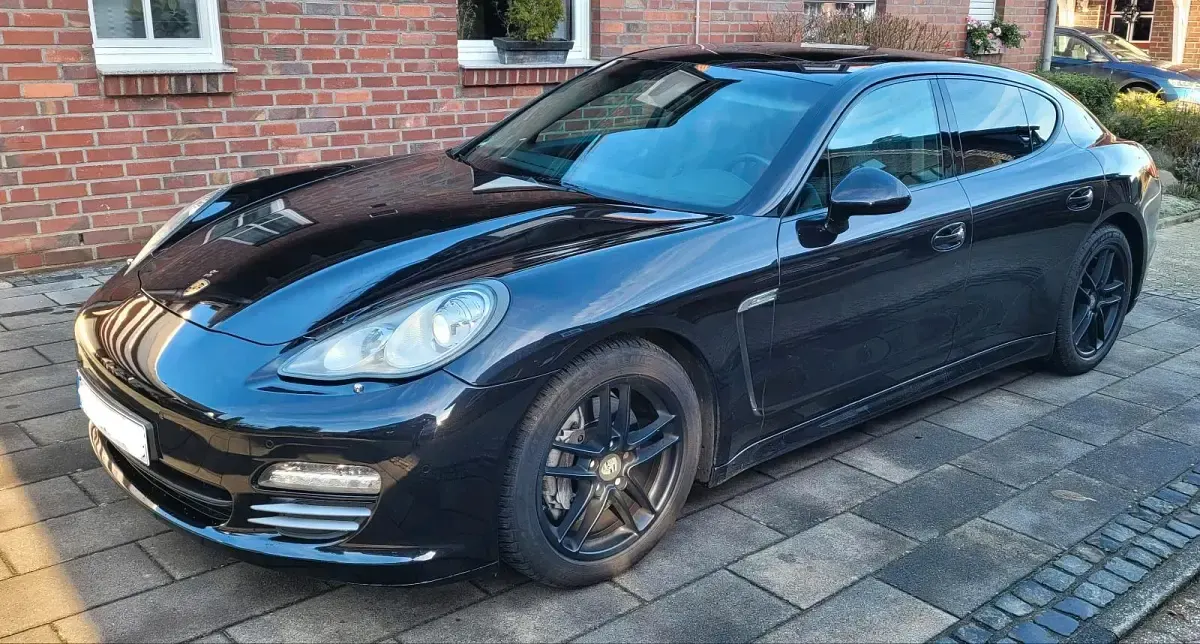 Gebraucht Porsche Panamera 4 299 PS (219 kW) 2012 Schwarz Limousine
